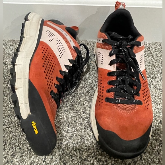 Danner Trail 2650 hiking shoe in hot sauce. Women's size 8. - Picture 4 of 15